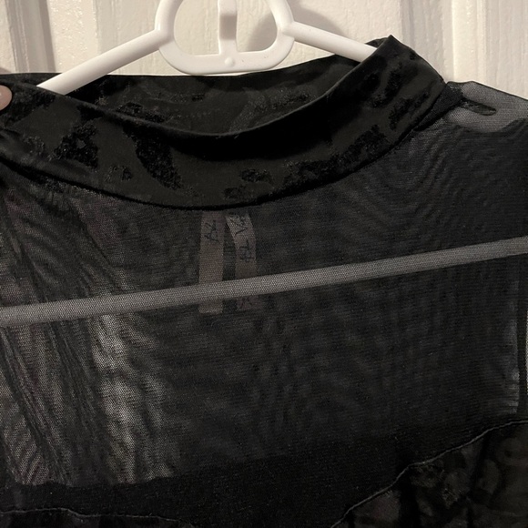 black mockneck sleeveless mini dress - Picture 5 of 6